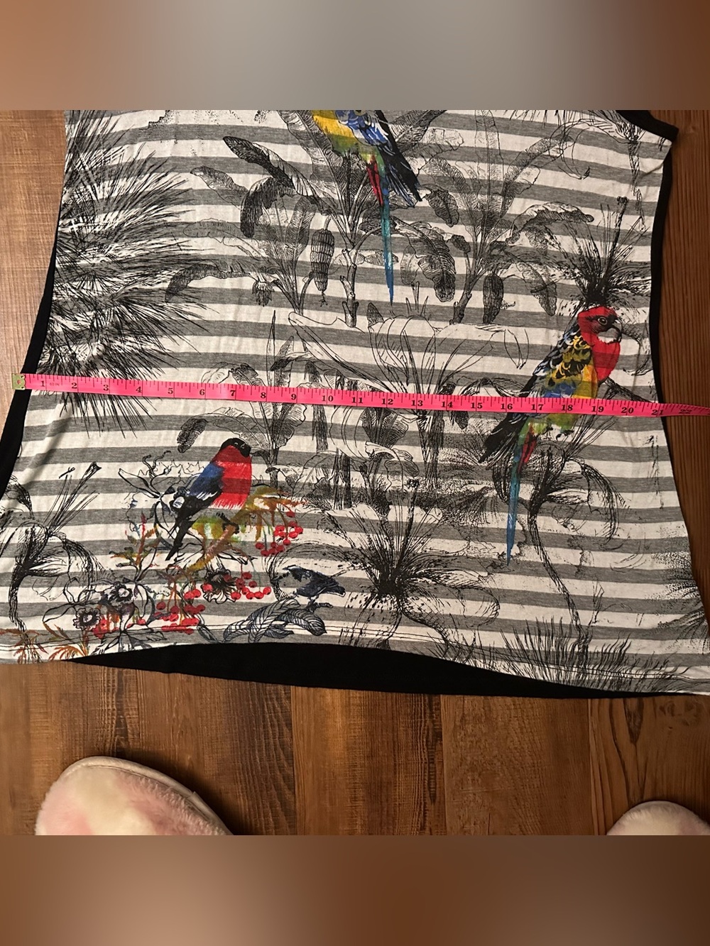 VS Collection Striped Tank Top with Colorful Parrot Print - Picture 7 of 8